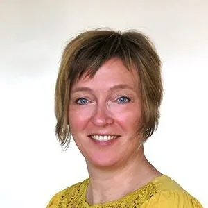 Claudia Zwar